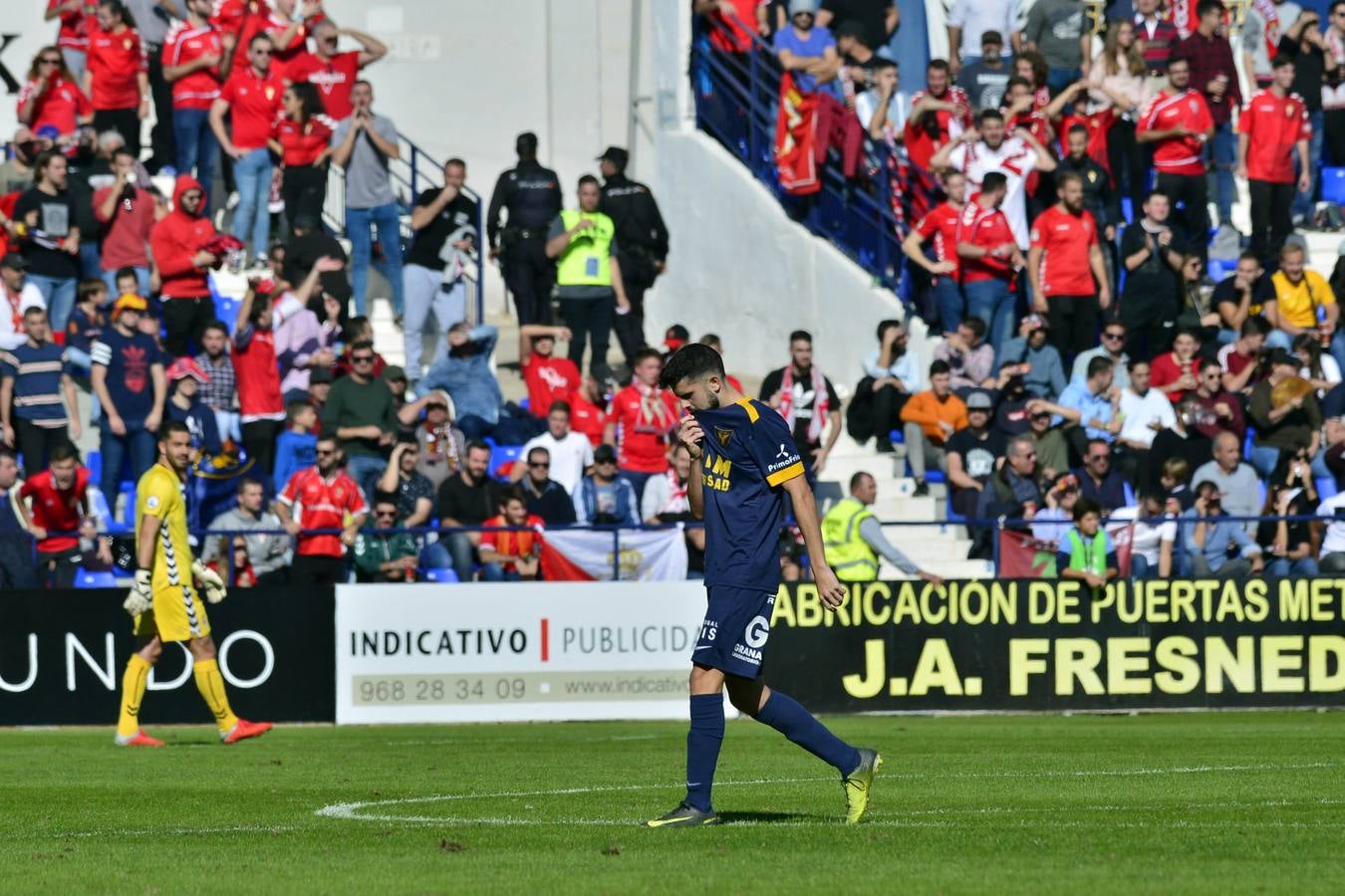 Los universitarios ganaron gracias a los goles de Kilian Grant y de Isi Ros, la expulsión de este último en la segunda parte marcó el dominio final de los de Herrero, que no aprovecharon la superioridad para empatar el encuentro