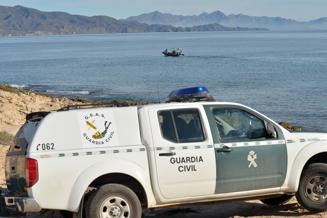Las labores de búsqueda para tratar de dar con Antonio Martínez, el empresario lorquino que desapareció el pasado domingo en Cabo Cope, continúan