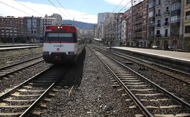 Nueva reprimenda de Competencia a Fomento por la liberalización del ferrocarril