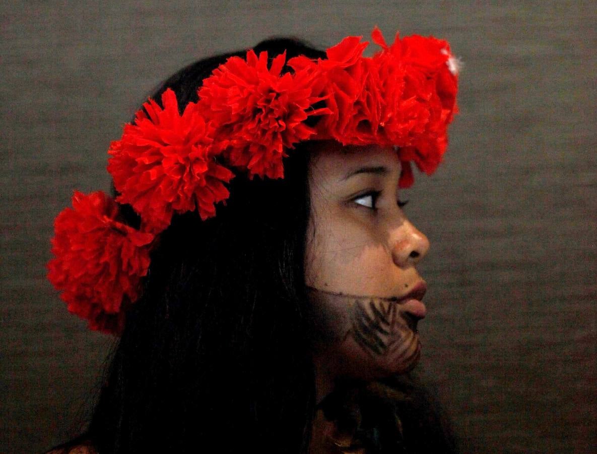 Indígenas Embera participan en el VII Congreso Territorial Mesoamericano, en Ciudad de Panamá (Panamá). Líderes indígenas colombianos dijeron estar intranquilos por la falta de recursos para la implementación del acuerdo de paz firmado entre el Gobierno y las FARC, un «retroceso» que puede llevar a que resurja o se recrudezca el conflicto.