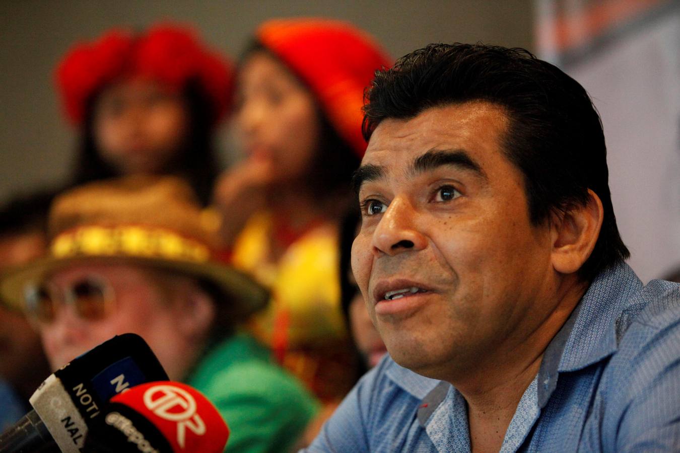 Indígenas Embera participan en el VII Congreso Territorial Mesoamericano, en Ciudad de Panamá (Panamá). Líderes indígenas colombianos dijeron estar intranquilos por la falta de recursos para la implementación del acuerdo de paz firmado entre el Gobierno y las FARC, un «retroceso» que puede llevar a que resurja o se recrudezca el conflicto.