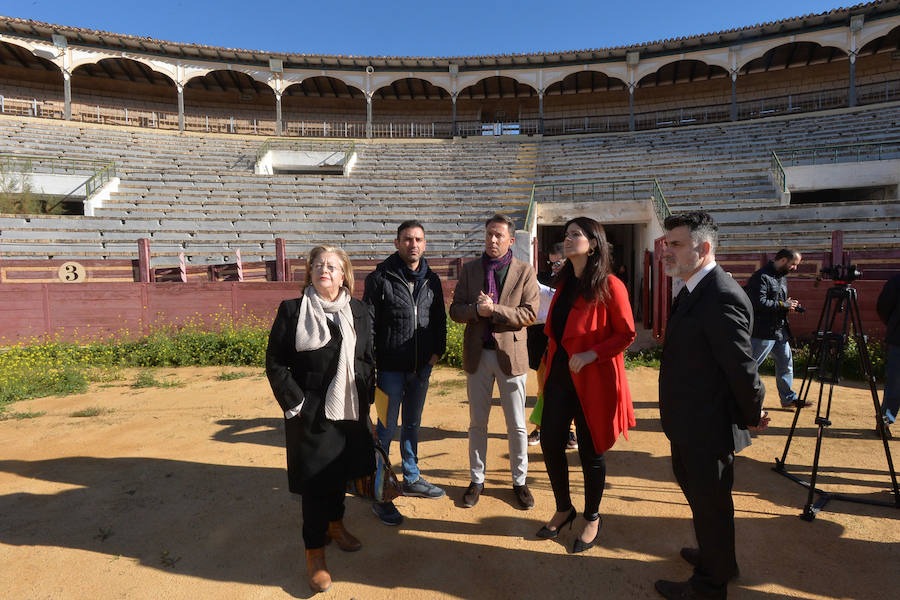 Según adelantó la consejera de Cultura, Miriam Guardiola, el edificio será un espacio multifuncional que acogerá espectáculos culturales, deportivos, eventos comerciales y de ocio