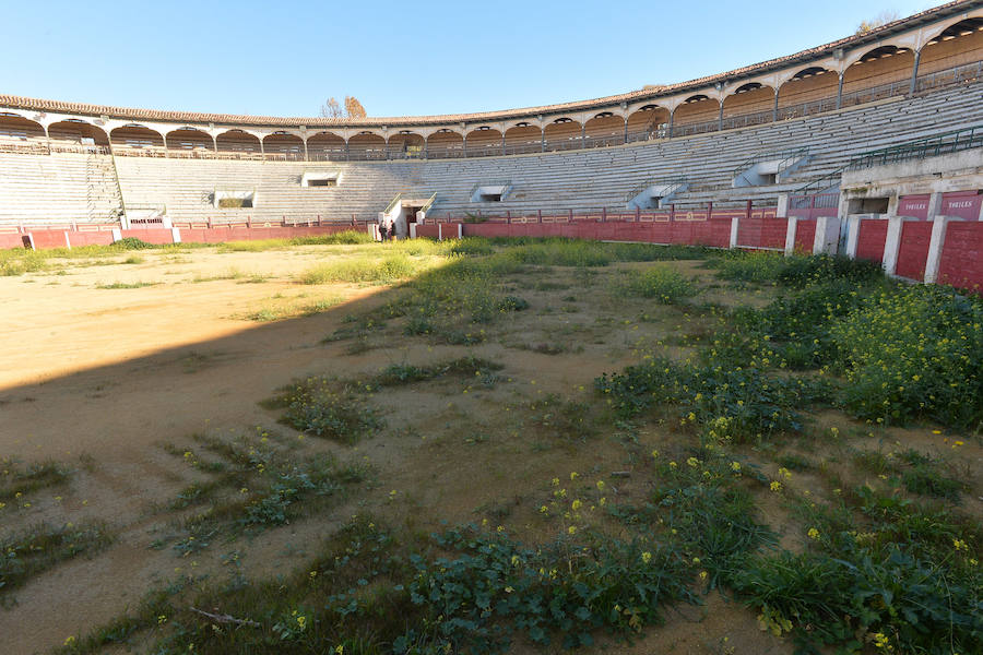Según adelantó la consejera de Cultura, Miriam Guardiola, el edificio será un espacio multifuncional que acogerá espectáculos culturales, deportivos, eventos comerciales y de ocio