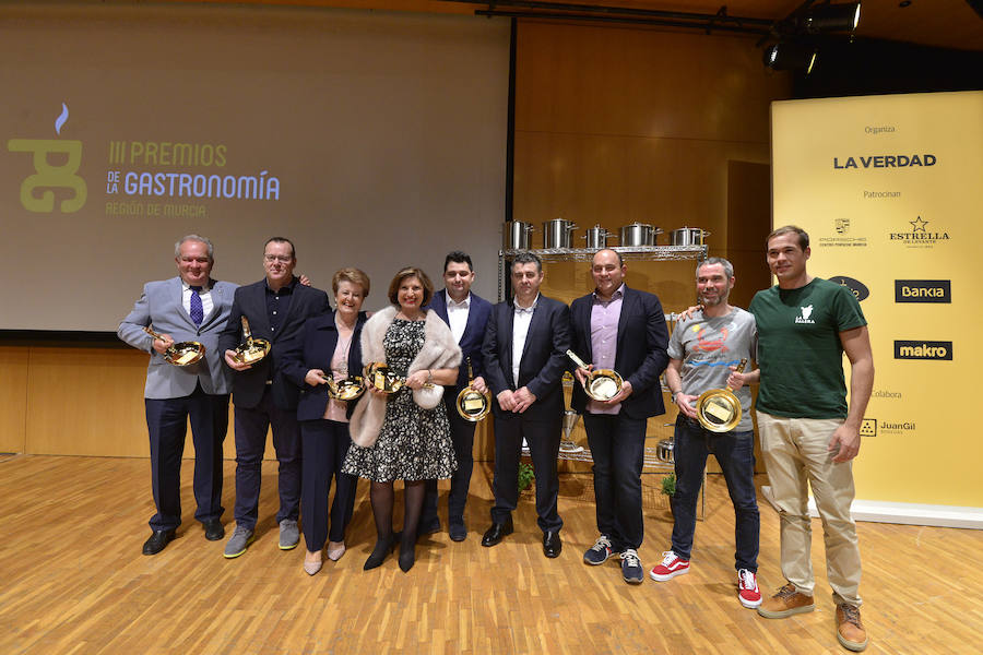 El Auditorio Víctor Villegas se llena de sentimientos desbordados en la ceremonia de entrega de la tercera edición de los Premios de Gastronomía convocados por 'La Verdad'