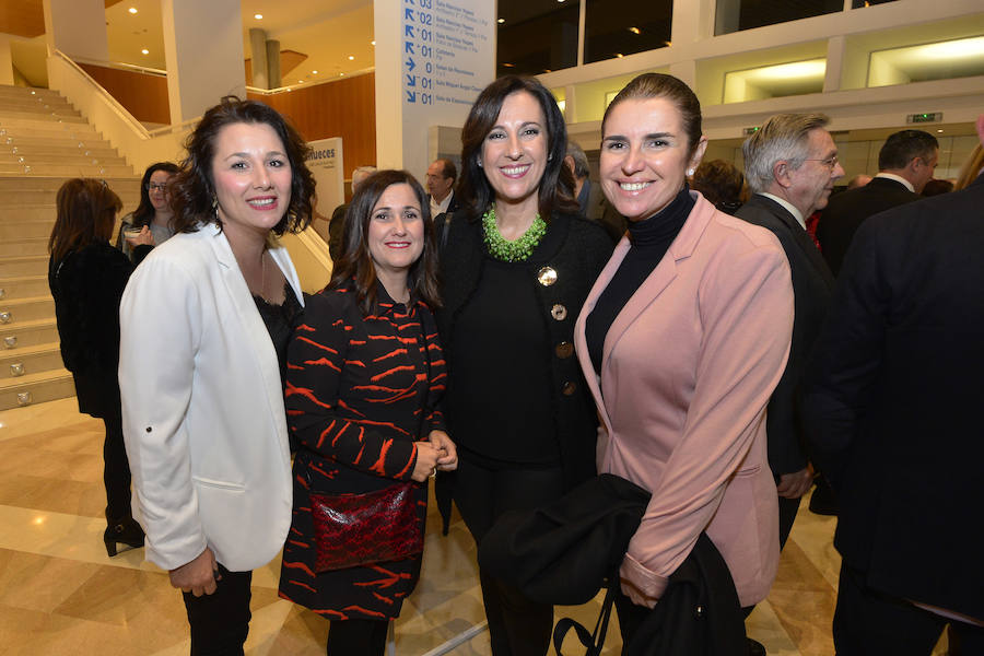 El Auditorio Víctor Villegas se llena de sentimientos desbordados en la ceremonia de entrega de la tercera edición de los Premios de Gastronomía convocados por 'La Verdad'