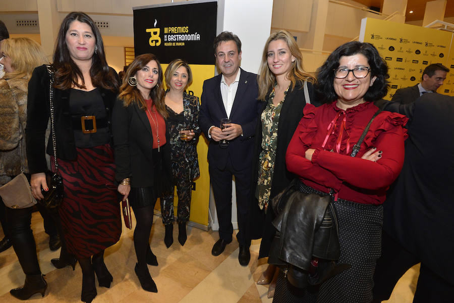 El Auditorio Víctor Villegas se llena de sentimientos desbordados en la ceremonia de entrega de la tercera edición de los Premios de Gastronomía convocados por 'La Verdad'