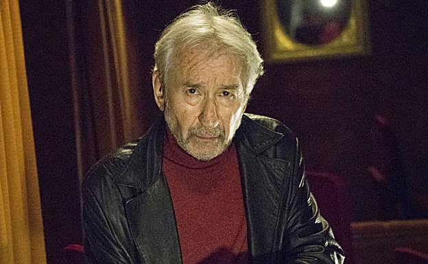 José Sacristán, protagonista de 'Señora de rojo sobre fondo gris'.