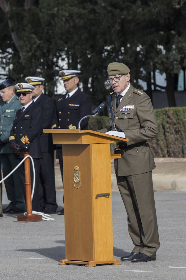 En la ceremonia, que ha tenido lugar en el Acuartelamiento Tentegorra, en Cartagena, la toma de posesión al puesto de coronel jefe de Carlos Javier Frias Sanchez
