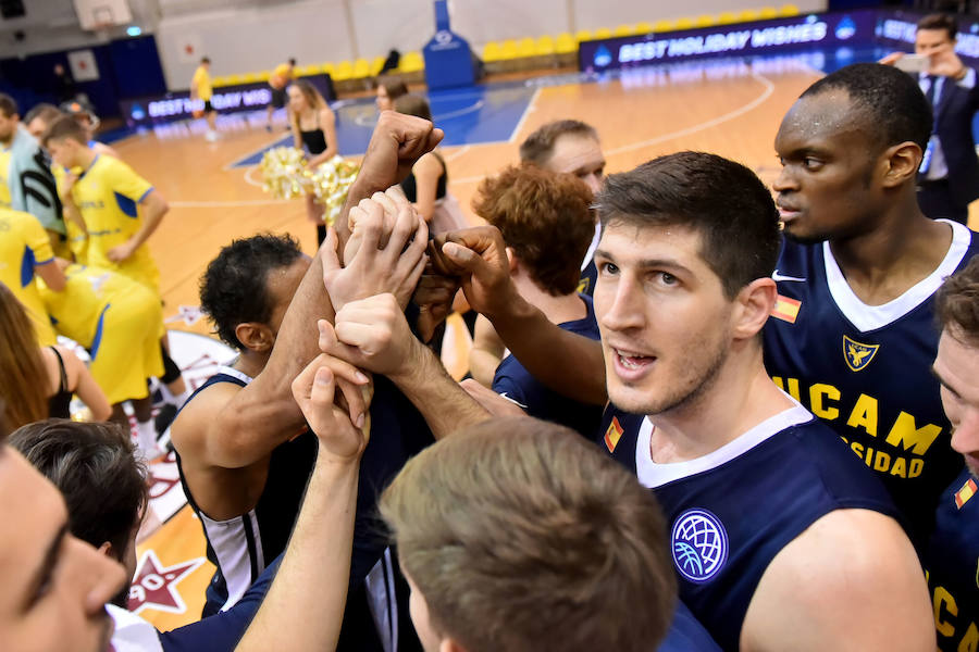 El UCAM mantiene a sus seguidores en vilo durante un encuentro muy reñido