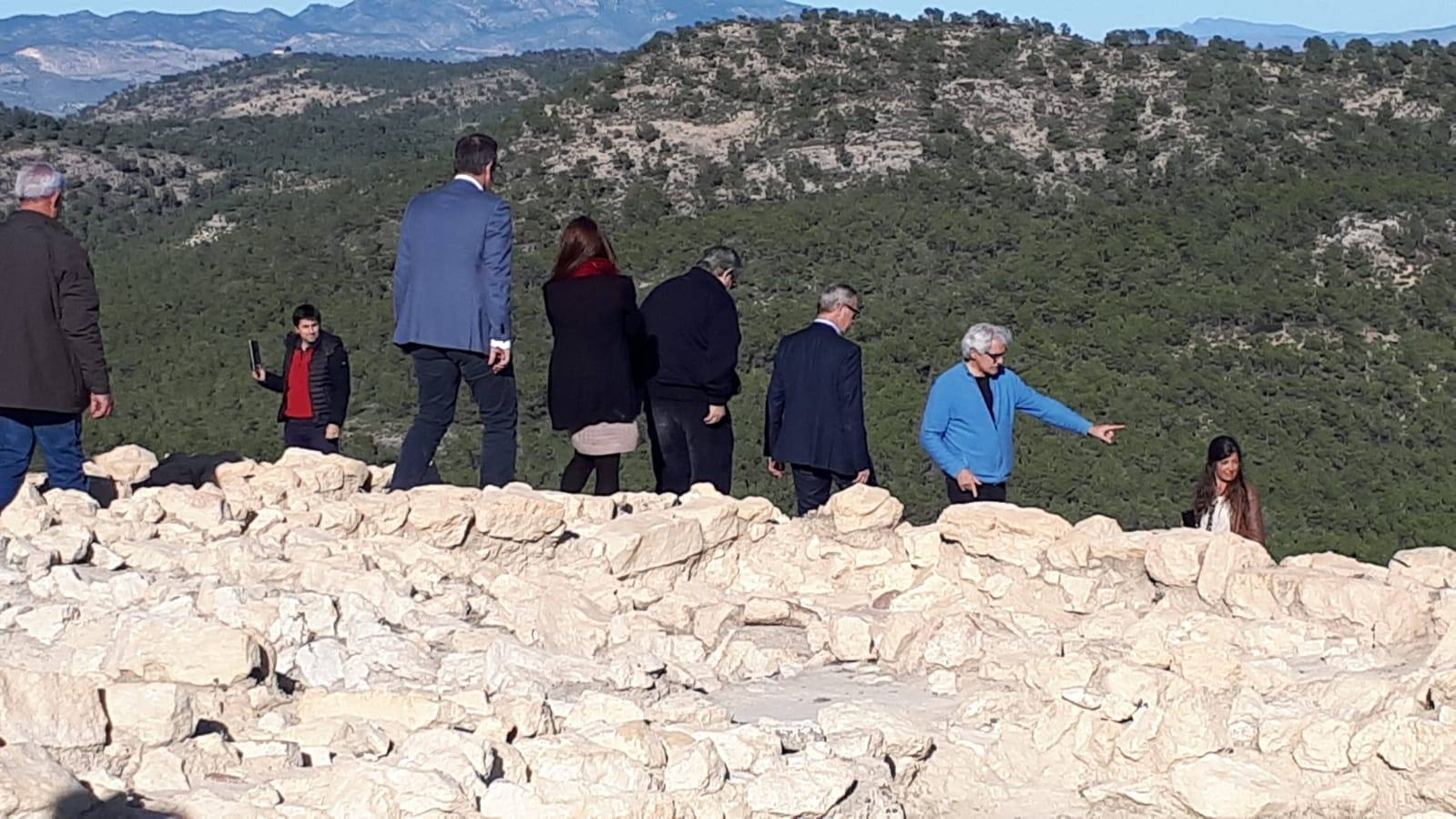 También visitó el yacimiento de La Almoloya, en Pliego. 