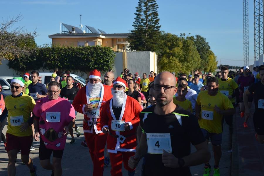 El corredor del Mobel Automenor Running Team completó los 5 kilómetros en 16:15 minutos, mientras que la primera en categoría femenina, del mismo club, hizo una marca de 19:30