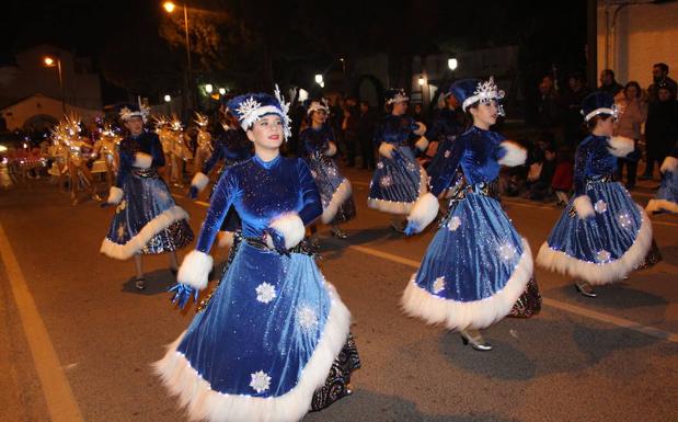 Uno de los grupos de baile de San Pedro.