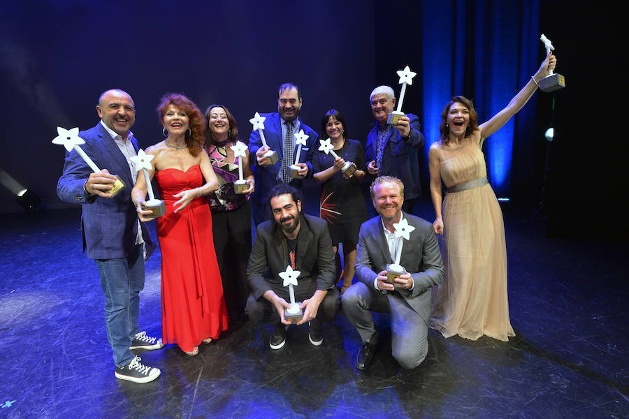 23/10/2018. ‘Yerma’ arrasa en los premios Azahar. El montaje de Doble K Teatro logra 10 de los 13 premios a los que aspiraba en la fiesta de las artes escénicas.