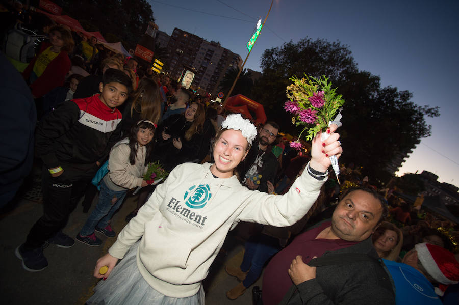 El deporte, los disfraces y el buen ambiente que reina en la San Silvestre tomaron el mando en la culminación perfecta del año para más de 4.500 corredores que estaban apuntados a la prueba de unos 6,5 kilómetros por el centro de la ciudad