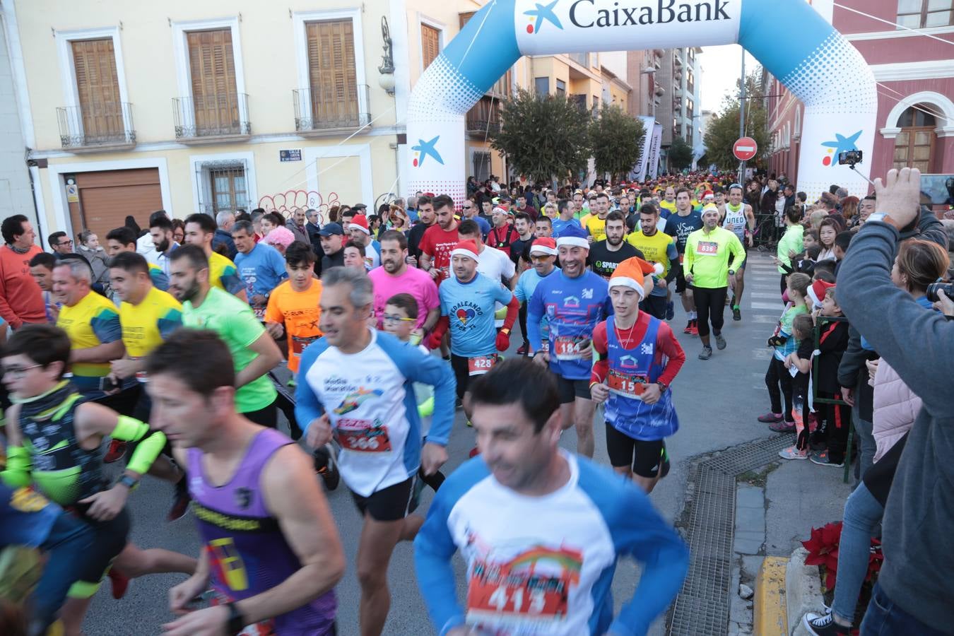 Casi un millar de corredores despiden el año disfrutando del deporte en la Ciudad del Sol por una buena causa