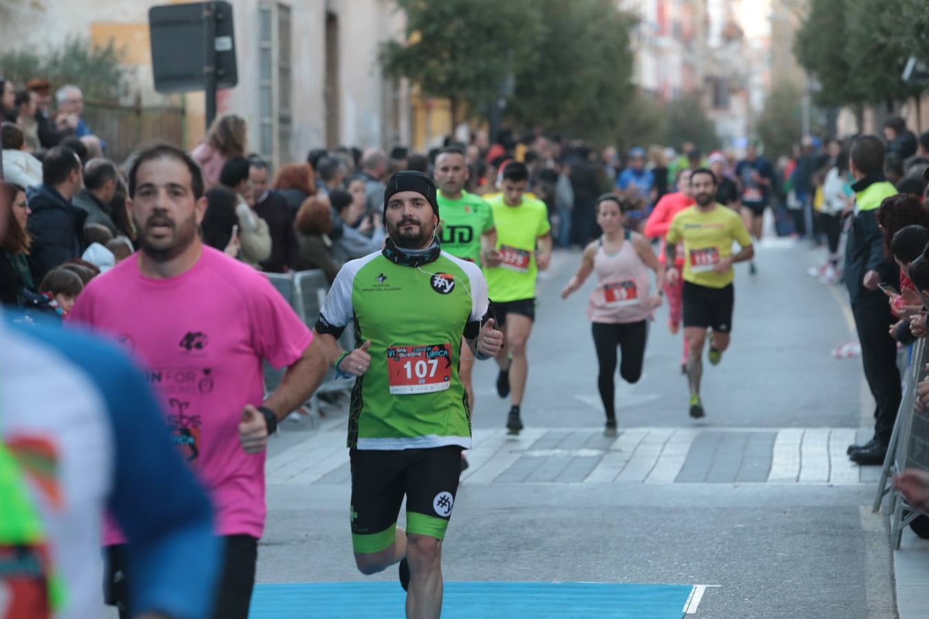 Casi un millar de corredores despiden el año disfrutando del deporte en la Ciudad del Sol por una buena causa