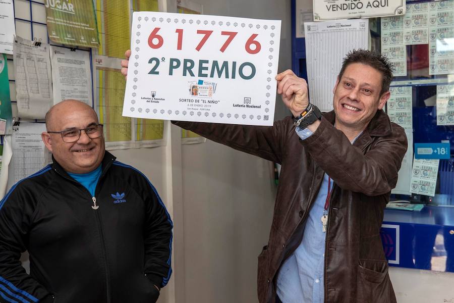 La administración de lotería número 2 de la localidad despachó un único décimo del 61776 a través de terminal electrónico, lo que supone un premio de 75.000 euros