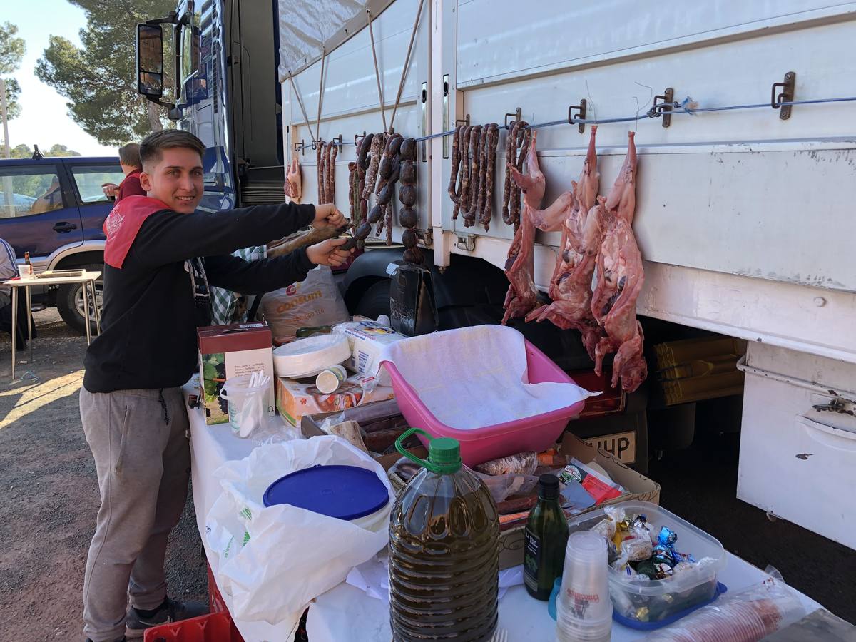 Más de 16.000 romeros acompañan en romería a Santa Eulalia de Mérida, en una cita en la que no faltaron los clásicos arroces