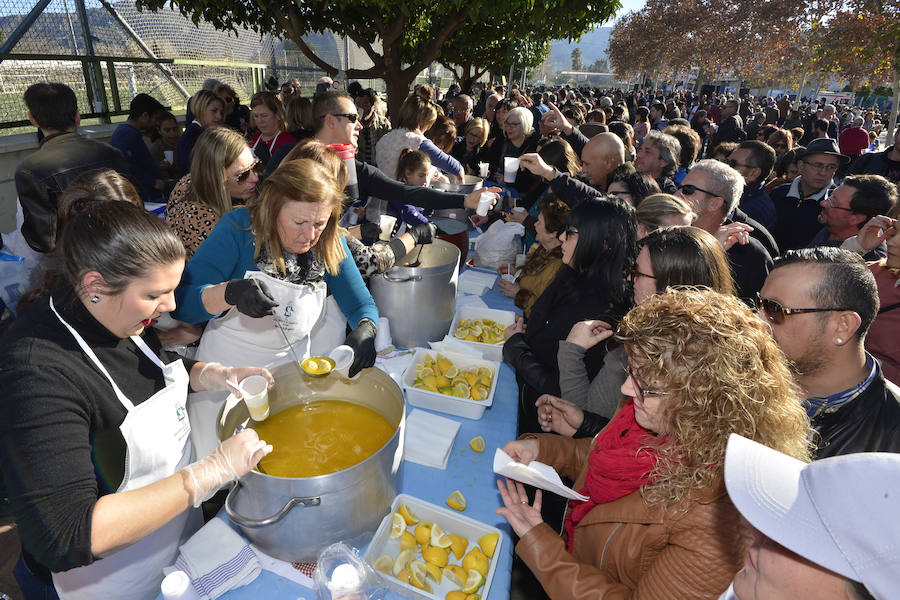 López Miras y Ballesta se retan a una 'pelea' de trovos en Patiño