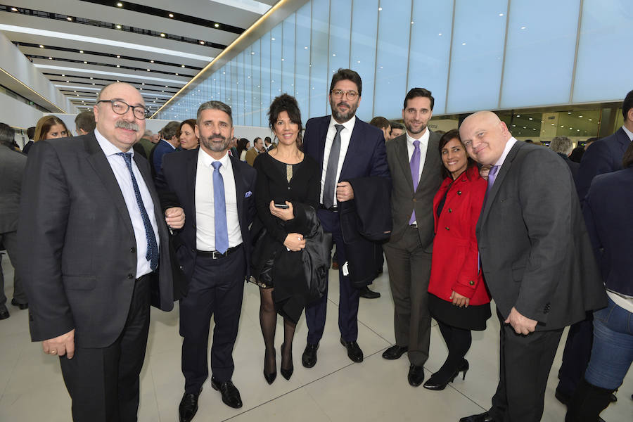 Autoridades de distintos ámbitos de la Región disfrutaron de un almuerzo en las instalaciones del nuevo aeródromo que abrió sus puertas este martes