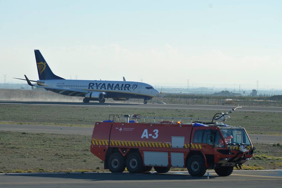 El primer avión en tocar tierra llegó con 25 minutos de antelación tras completar un vuelo sin incidentes