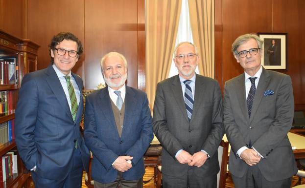 De izquierda a derecha, Miguel Pasqual del Riquelme, Manuel Dolz (secretario de Estado de Justicia), Antonio Viejo (secretario general del Ministerio de Justicia), Juan Martínez Moya. 