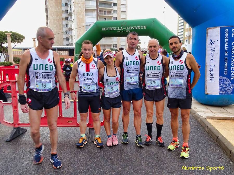 El corredormdel UCAM Cartagena se lleva la II Carrera Popular Virgen del Mar con un tiempo de 24.27 minutos, por los 28.10 para su compañera de club