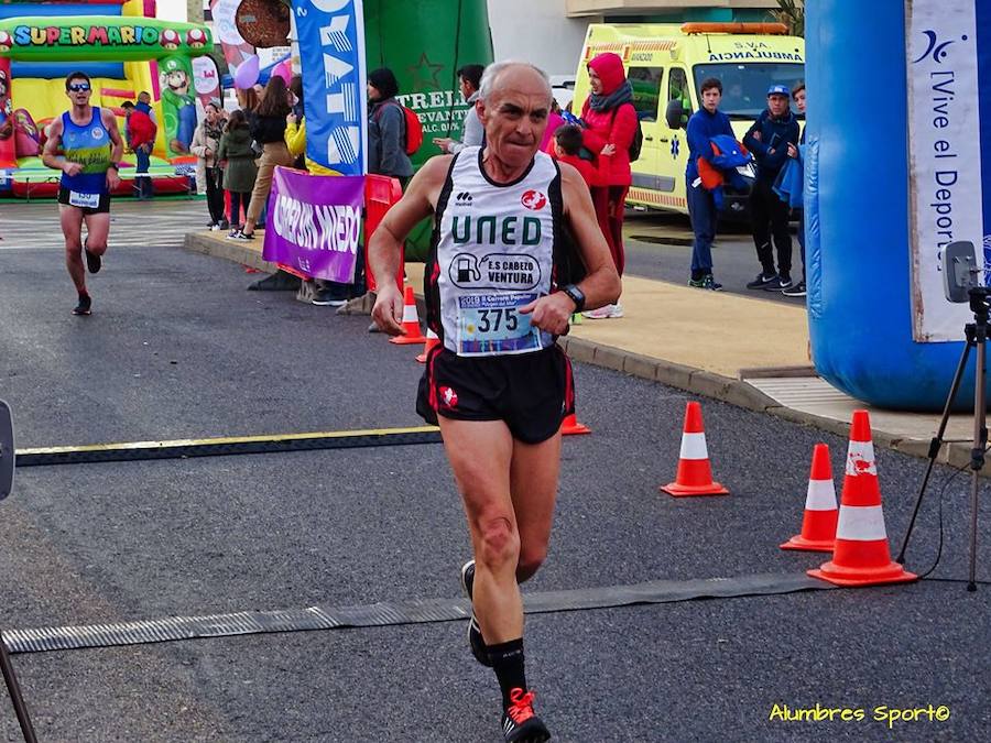 El corredormdel UCAM Cartagena se lleva la II Carrera Popular Virgen del Mar con un tiempo de 24.27 minutos, por los 28.10 para su compañera de club