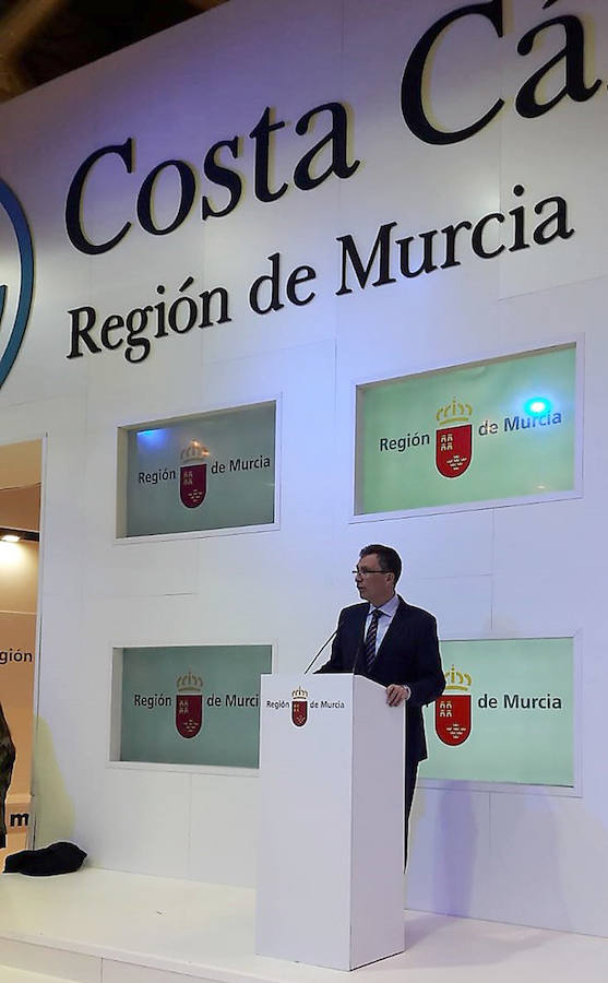 El pabellón regional acoge este miércoles 12 presentaciones en torno a la cultura, la historia, los vinos, el ecoturismo y las fiestas