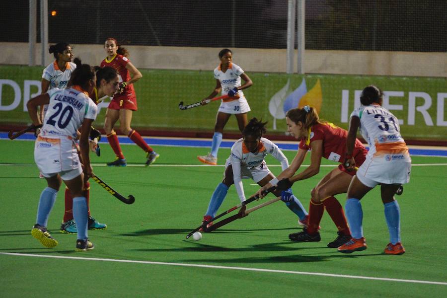La selección femenina de Hockey se impuso a la India por 3-2 en Santomera, en su primer amistoso de un total de cuatro que van a disputar.