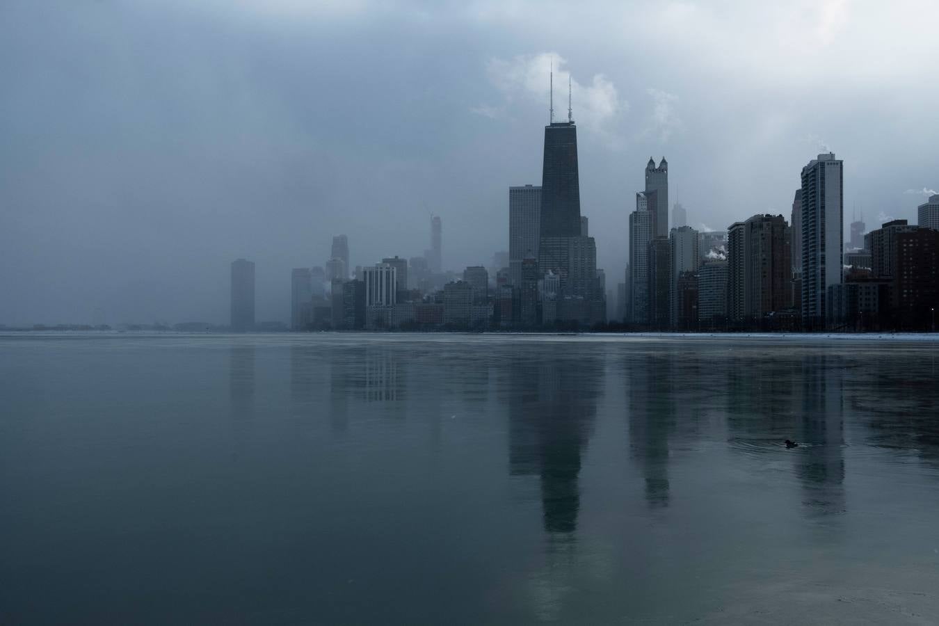 Una ola de frío polar cruza Chicago, Illinois (EE. UU.). Las temperaturas en el área de Chicago podrían bajar a menos 31 grados centígrados.