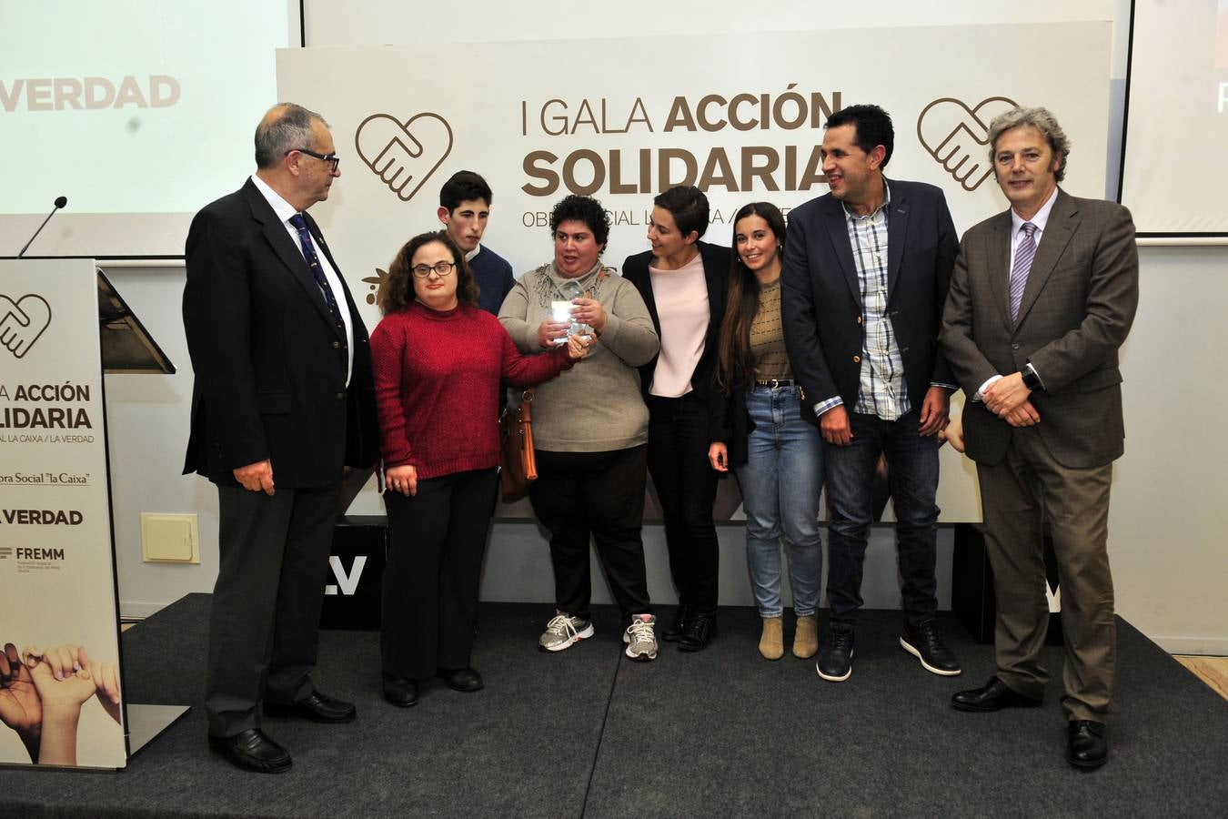'La Verdad' y CaixaBank reconocen la «encomiable» labor de cinco asociaciones de la Región 