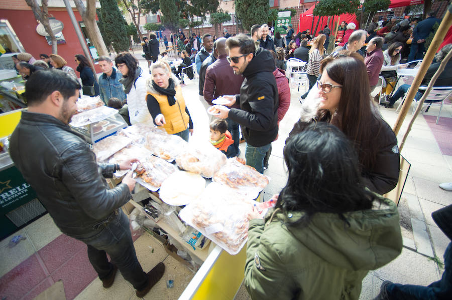 Este evento multicultural se celebra en la calle Álvarez Quintero este sábado 2 de febrero de 10:00 a 22:00 horas, y el domingo 3, de 10:00 a 17:00.