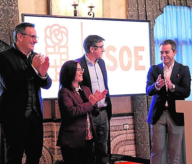 Patxi López arropa al alcalde de Lorquí