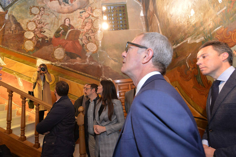 José Guirao ha considerado que la Semana Santa de Lorca es «un tesoro que hay que valorar y difundir por ser única, especial, riquísima»