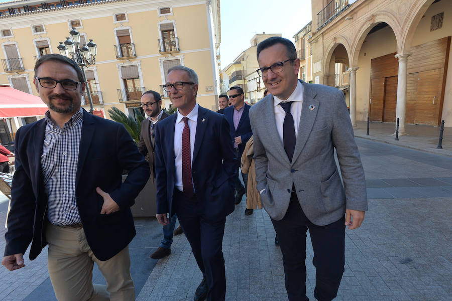 José Guirao ha considerado que la Semana Santa de Lorca es «un tesoro que hay que valorar y difundir por ser única, especial, riquísima»