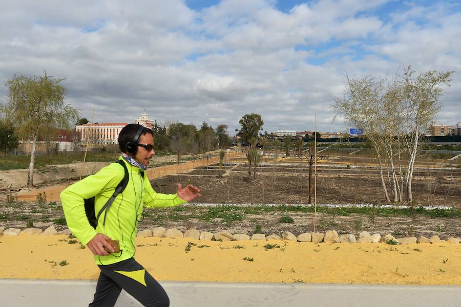 Será el primero en incorporar las nuevas tecnologías. Se ha recuperado la acequia de La Arboleja para escenificar el sistema de riego tradicional, cuenta con más de 500 árboles y 6.000 especies florares, y abrirá las 24 horas del día
