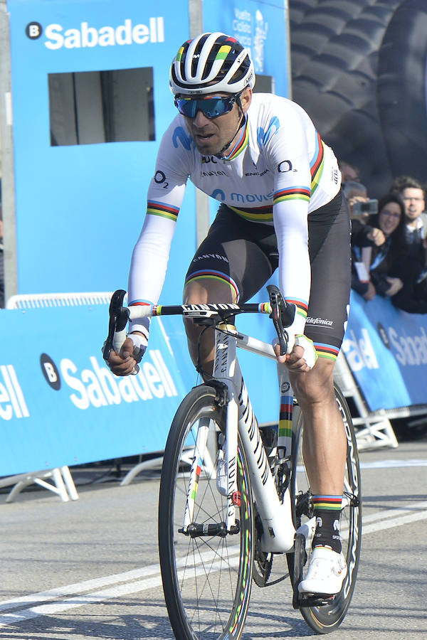 El muleño Luis León Sánchez terminó en tercera posición y el campeón del mundo, Alejandro Valverde, no pudo subirse al podio y cruzó la meta en cuarto lugar