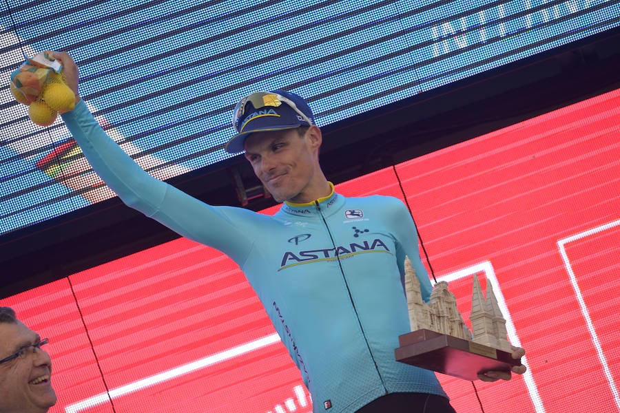El muleño llegó a la meta acompañado por el también murciano y campeón del mundo Alejandro Valverde