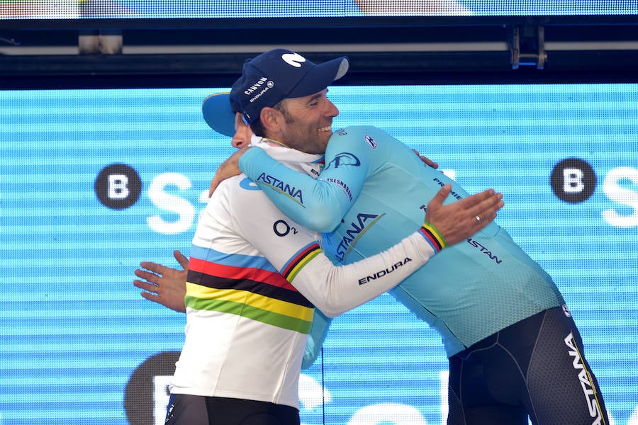 El muleño llegó a la meta acompañado por el también murciano y campeón del mundo Alejandro Valverde