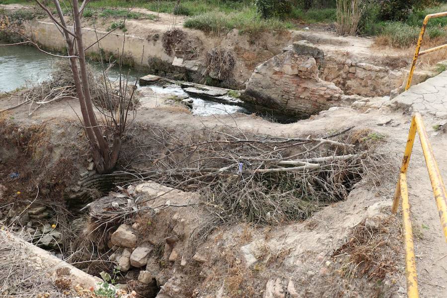 La Asociación para la Conservación de la Huerta y el Patrimonio de Murcia (Huermur) denuncia el abandono del histórico Molino de la Pólvora sobre la acequia mayor de Aljufía, en plena huerta de Murcia y entre las pedanías de Rincón de Beniscornia y Guadalupe.