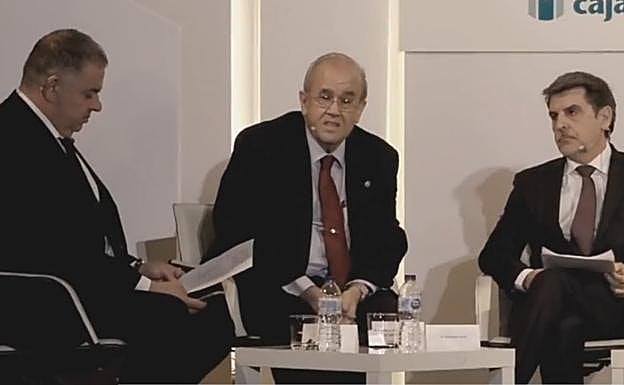 Segunda mesa redonda de la jornada.