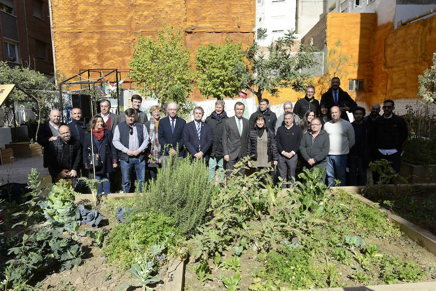 El alcalde de Murcia, José Ballesta, con el concejal de Huerta, Antonio Navarro, presentaron este martes la semana de la Huerta de Murcia.
