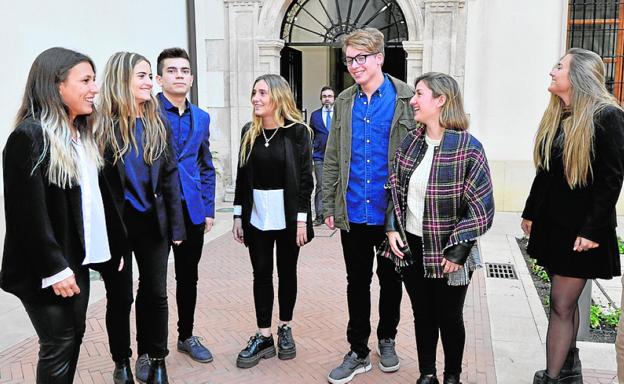 Ocho alumnos argentinos con raices murcianas