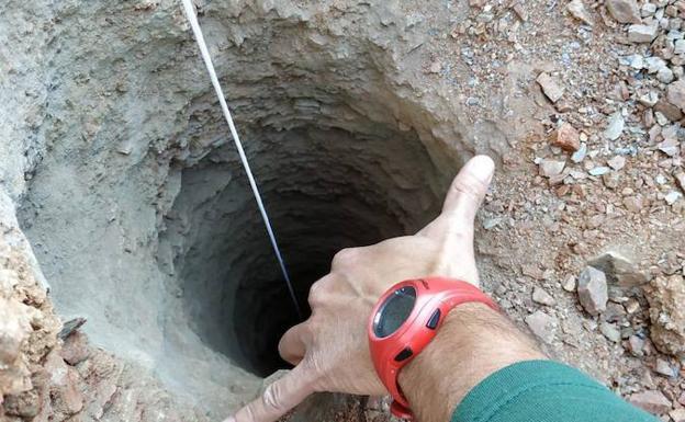 Agujero por el que cayo el pequeño Julen. 