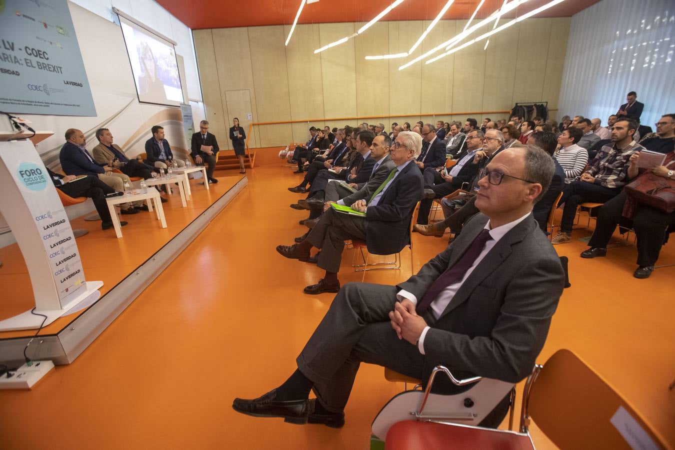 Los expertos señalan que la fuerte dependencia del Reino Unido al producto exterior debería conducir a un acuerdo bilateral con la Unión Europea