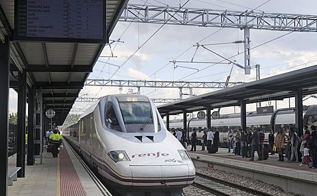 Muchas obras públicas como el AVE fueron en gran parte financiadas por fondos europeos.