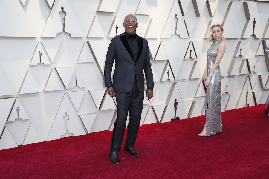 Samuel L. Jackson con un traje total black. 