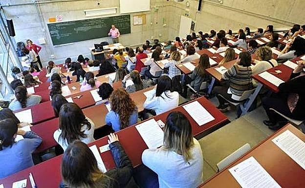 Un examen de oposiciones del SMS, en una imagen de archivo.