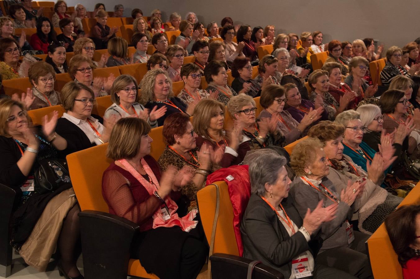 La primera jornada del evento que organiza 'La Verdad' reúne en Cartagena a más de 200 asistentes 